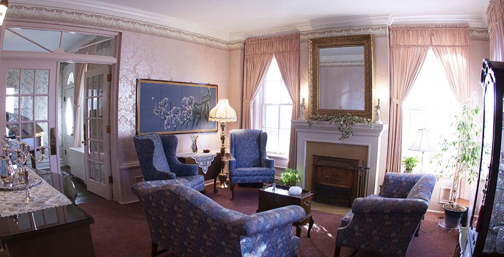 哈伯德担任总统期间南客厅的照片，摄于2006年.